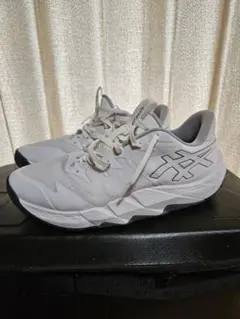 ASICS UNPRE ARS バスケットボールシューズ ホワイト