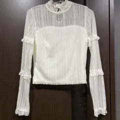新品未使用⭐︎EATME イートミー フリルトップス(ホワイト)のサムネイル