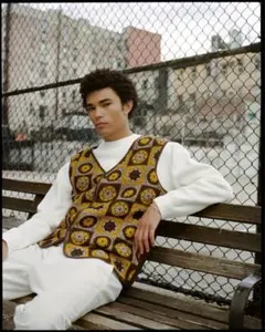 ZARA ザラ ゆったりサイズ 春ニット ベスト フラワーモチーフ ユニセックス