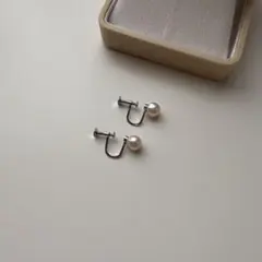 Item thumbnail for item 0601186d-5140-464f-baff-c0bd736a04f6