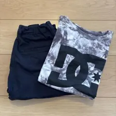 130cm DC タイダイ柄 Tシャツ UNIQLO 黒パンツのサムネイル