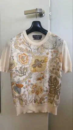 Salvatore Ferragamo 半袖 花柄 ニットのサムネイル