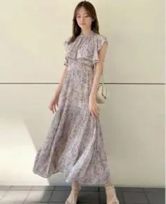 プリーツワンピース