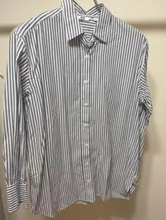 UNIQLOブルーストライプシャツ