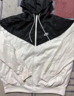 Nike ナイロンジャケット ホワイト/ブラック