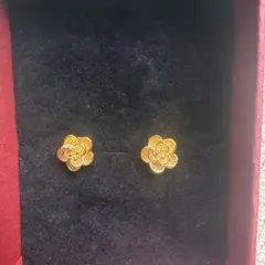 花形スタッドピアス ストーン付き