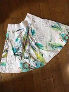 値下げ！大人気！ リナシメント スカート