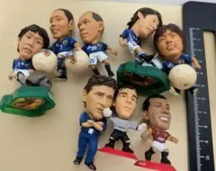 サッカー人形セット 11体とボール付き - メルカリ