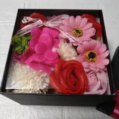 シャボンフラワー　ソープフラワー　フラワーギフト　フラワーボックス