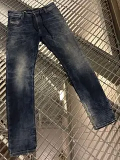 DIESEL KROOLEYJOGGJEANS デニムパンツのサムネイル
