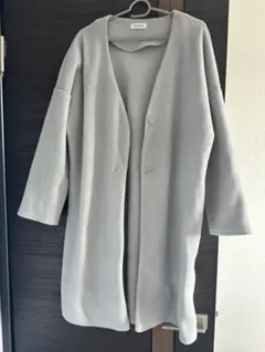 aquaiist グレー ボタン付きロングコート