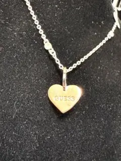 【GUESS ハートネックレス♡ 美品 ツートンカラー】✨のサムネイル