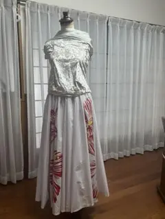 フラダンス用トップス、スカート （こちらの商品は3セットご用意出来ます）