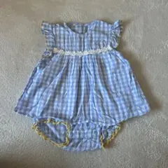 丸高衣料　水色チェックフリルロンパース　ワンピース風ロンパース