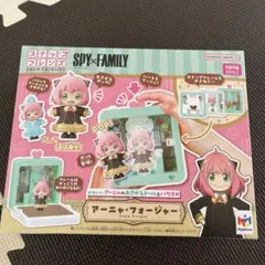 Item thumbnail for item 572e5252-3020-4804-a265-13157df3df3d