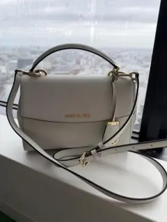 MICHAEL KORS ショルダーバッグ ホワイト　マイケルコース