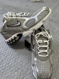 Nike air Zoom シルバー メッシュ スニーカー