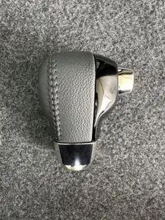♦︎ダイハツ☆タントカスタムLA600S☆純正レザーシフトノブ☆未使用品 
