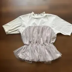 フリル付きホワイトTシャツ