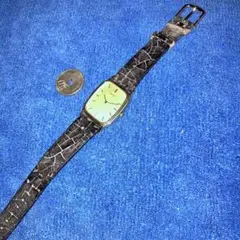 アンティークSEIKO GOLD scareクォーツメンズ＆レディースベルト劣化