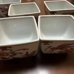 K*a様 四角い食器セット 5個 花と鳥の模様