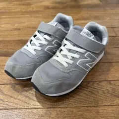 キッズ　ニューバランスYV996CGY スニーカー　 グレー　21センチ