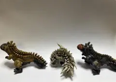 ウラガンキン ウラガンキン亜種の2体フィギュアセットおまけのラドバルキン付き