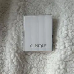 CLINIQUE パウダーファンデーションのサムネイル