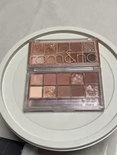 rom&nd & CLIO ブラウンアイシャドウパレット