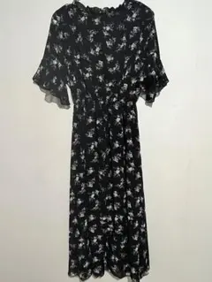 花柄ワンピース　フリル　GRL