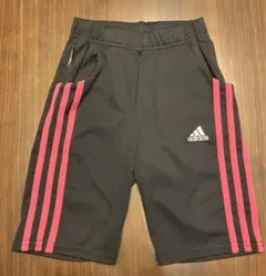 adidas ジャージ 黒ピンクライン 120センチ〜130センチ