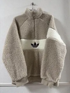adidas フリースジャケット ベージュ