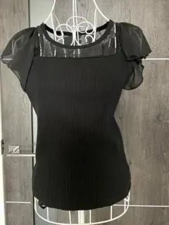 プロポーション　 ブラックトップスのサムネイル