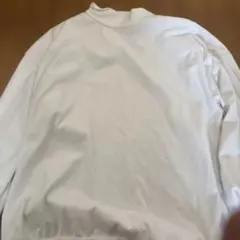 ホワイト 長袖 Tシャツタートルネック