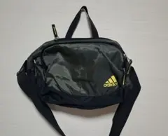 adidas ショルダーバッグ 　ボディーバッグ