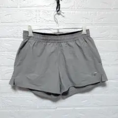 YONEX　ヨネックス　テニス　ショートパンツ　グレー　ストレッチ　ナイロンのサムネイル