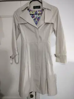希少✦RiccimieNewYorkリッチミーニューヨークフレアトレンチコートのサムネイル