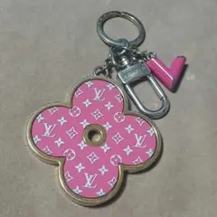 LV × 村上隆 コラボ キーホルダー バッグチャーム - メルカリ
