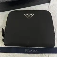 PRADA プラダ　折り財布　ラウンドファスナー　ナイロン　三角ロゴ