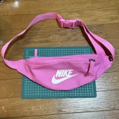 NIKE ナイキ ピンク ショルダーバッグ ウエストポーチ