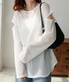 ディスコートWEB限定シアー肩開きプルオーバー