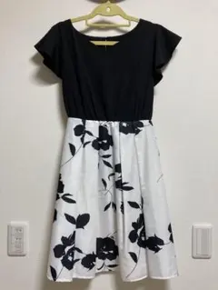 【美品】CECIL McBEE 花柄ワンピース