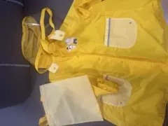 お値下げファミリア　レインコート90