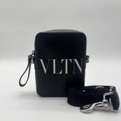 極美品✨ヴァレンティノ ショルダーバッグ スモールショルダー ブラック レザーのサムネイル