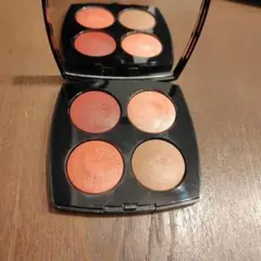 シャネル　レ　キャトル　ルージュ　ユー　エ　ジュ　957　タンドレス