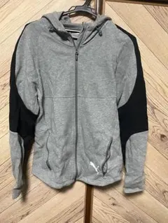 PUMA フード付きパーカー Lサイズ グレー/ブラック