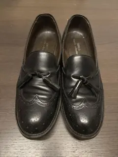 REGALタッセル付き黒ローファー