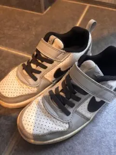 NIKE キッズ スニーカー 18.5cm