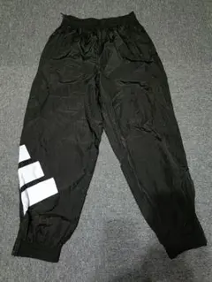adidas(アディダス)トラックパンツのサムネイル