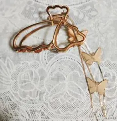 蝶モチーフ ゴールド ヘアクリップ